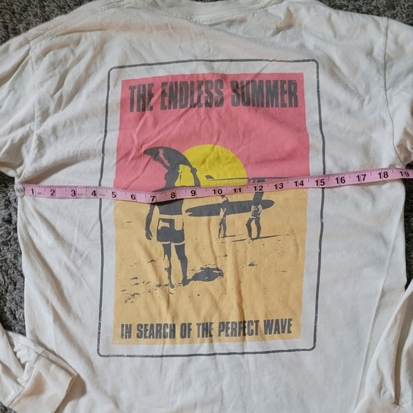 STUNNING MALIBU THE ENDLESS SUMMER LONG SLEEVE TSHIRT - Picture 5 of 8